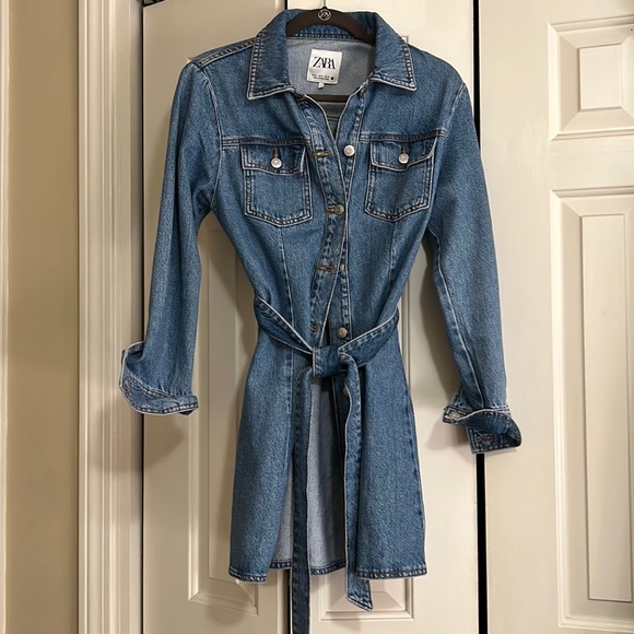 Zara Dresses & Skirts - Zara Denim Belted Dress /Duster